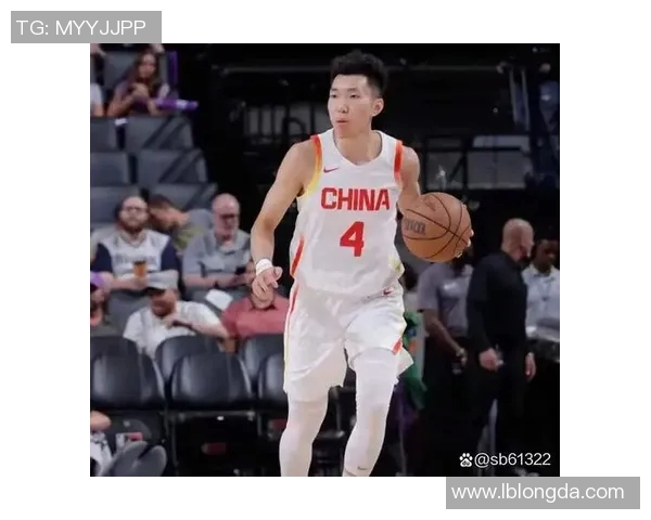 打篮球明星的小腿力量与美感的完美结合展现运动员的风采与魅力